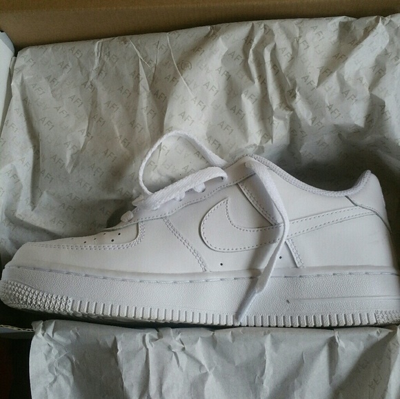 Shoes - Picture 3 of 3